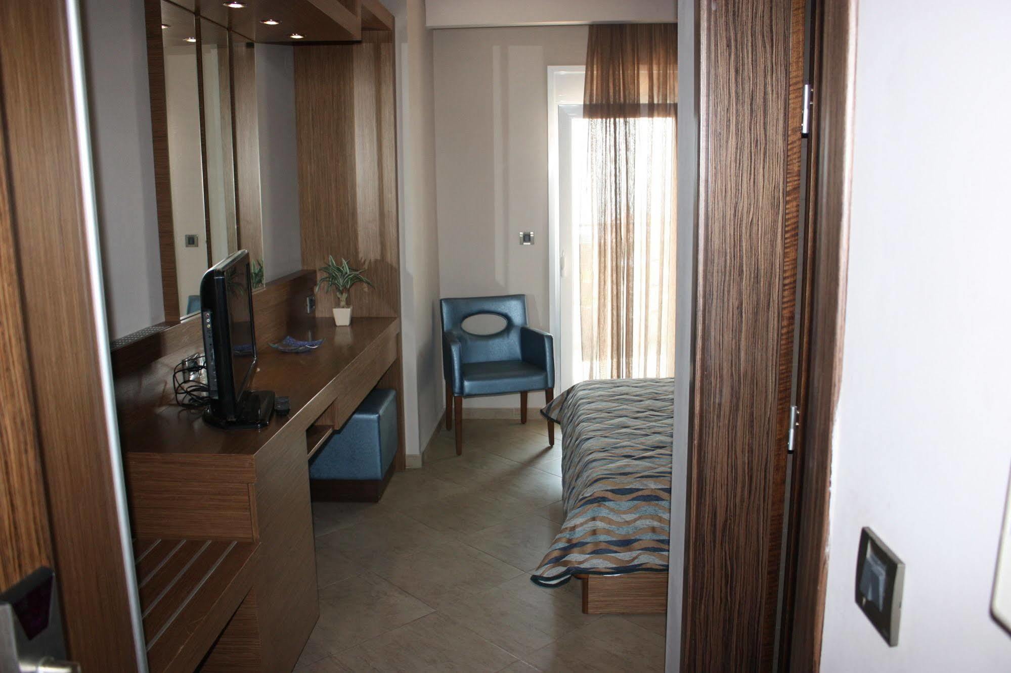 Hotel Cariatis Nea Kallikrateia Dış mekan fotoğraf