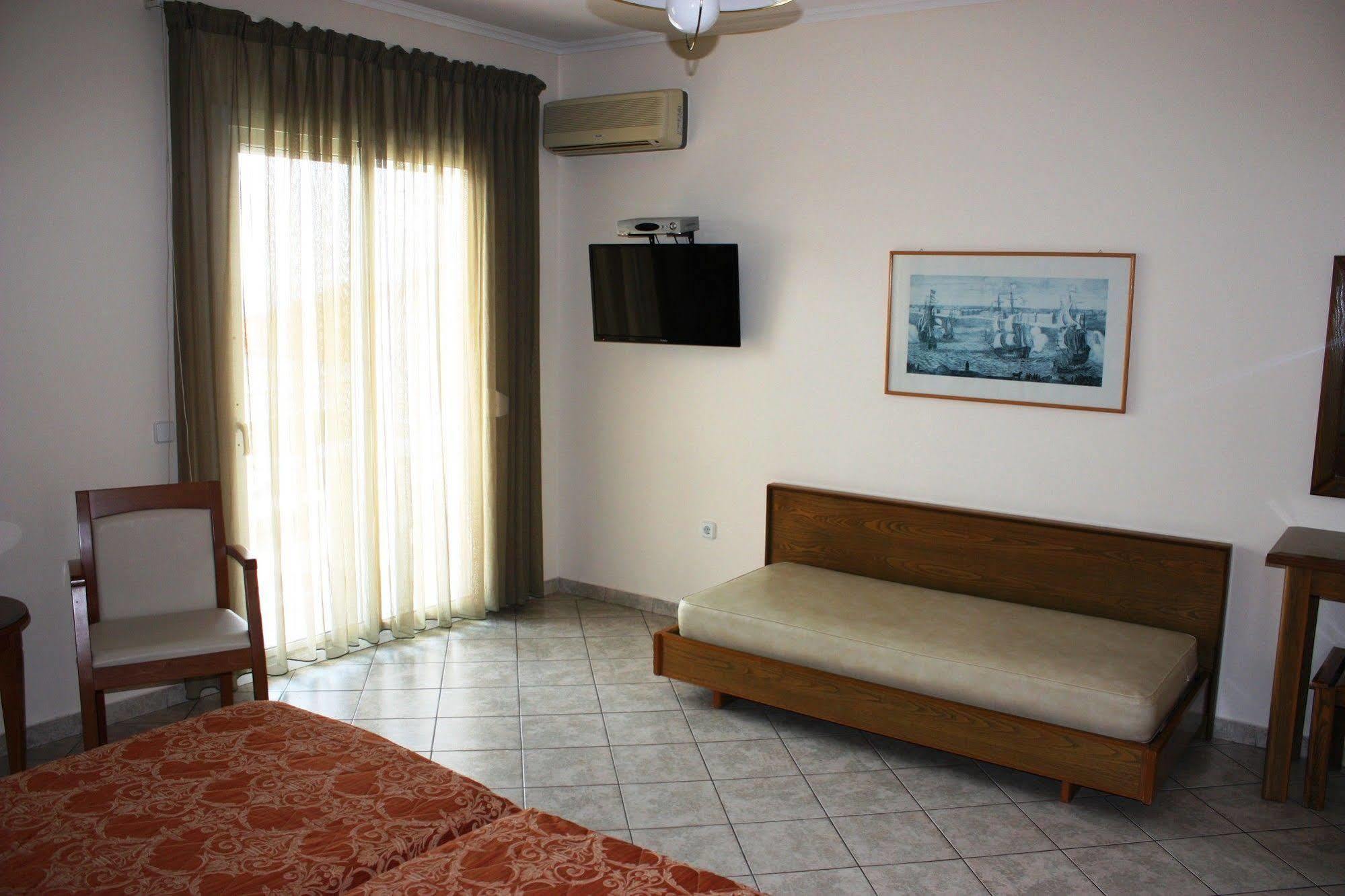 Hotel Cariatis Nea Kallikrateia Dış mekan fotoğraf